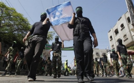 راهپیمایی حماس به مناسبت دهمین سالگرد انتفاضه الاقصی در غزه