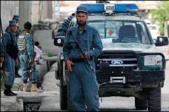 افغانستان میں وزارت دفاع کی عمارت پر خودکش حملے میں 2 افراد ہلاک، 3 حملہ آوروں کو دھماکہ کرنے سے پہلے ہی مار دیا گیا