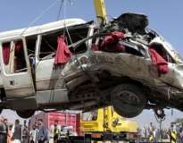 افغانستان میں مسافر بس پر ریمورٹ کنٹرول بم حملہ، 9 افراد ہلاک