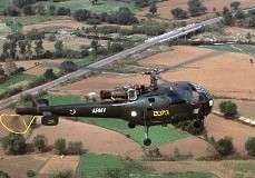 پاک فوج کو ہیلی کاپٹرز فراہم کرنے والی دو نجی کمپنیوں کو بلیک لسٹ کر دیا گیا