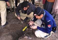 پشاور، دہشتگردوں کا تھانہ متنی پر حملہ، ایس پی رورل سمیت 6 جاں بحق