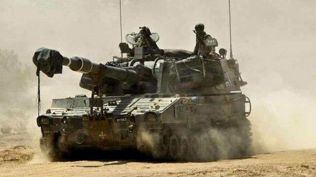 Israeli tanks, bulldozers enter southern Gaza Strip