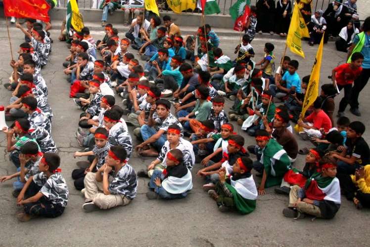 کراچی میں عظیم الشان مرکزی آزادی القدس ریلی میں شریک معصوم و کمسن بچے