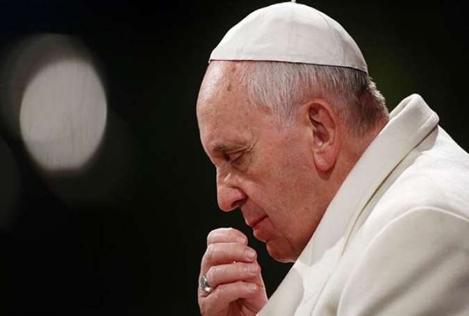 Roma Papası qaçqınlarla bağlı katolik cəmiyyətinə müraciət etdi