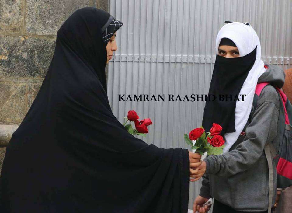 مسلم یونٹی کونسل کے زیر اہتمام سرینگر میں اپنی نوعیت کی منفرد حجاب کمپین