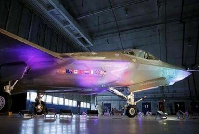 A Lockheed Martin F-35 Lightning II fighter jet is seen in its hanger at Patuxent River Naval Air Station in Maryland October 28, 2015.