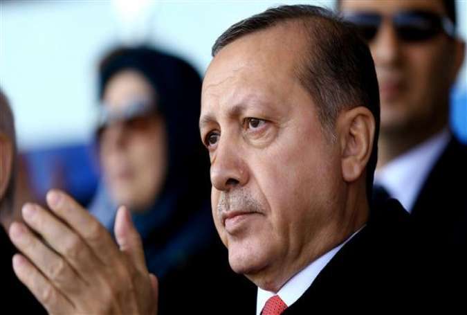 Turkish President Recep Tayyip Erdogan warned of possible terrorist attacks in European cities during a ceremony in the coastal town of Çanakkale, March 18, 2016.