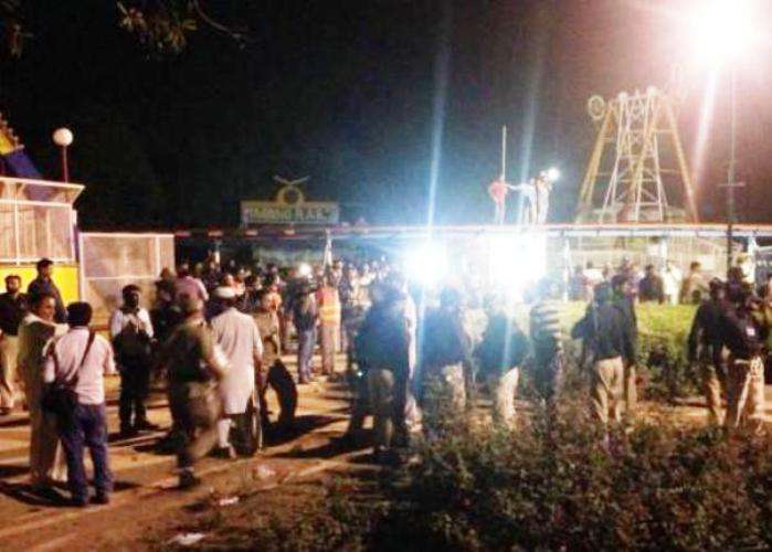 لاہور، گلشن اقبال پارک میں ہونیوالے خودکش حملے کے بعد کے مناظر