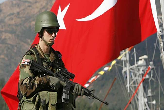 نظامیان ارتش ترکیه یک نوجوان سوری را در برابر درب منزلش کشتند