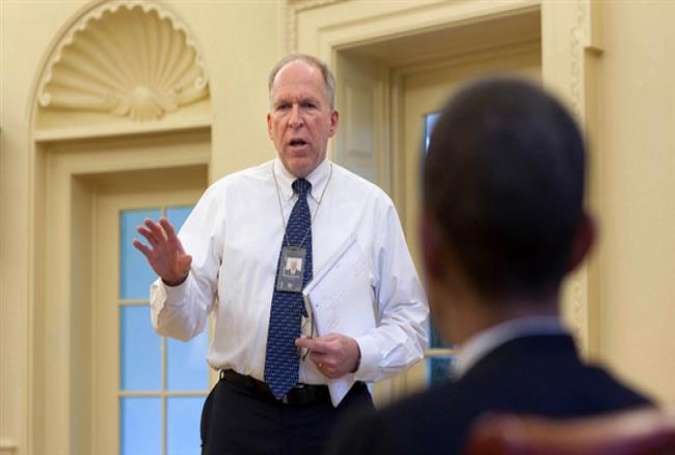 CIA Director John Brennan is briefing US President Barack Obama in the Oval Office of the White House.