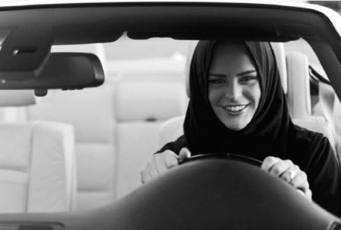 "عربستان ممنوعیت رانندگی زنان را لغو کند"