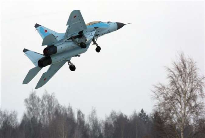 A Russian multipurpose MiG-35 jet fighter flies during its presentation at the MiG plant in Lukhovitsy, January 27, 2017.