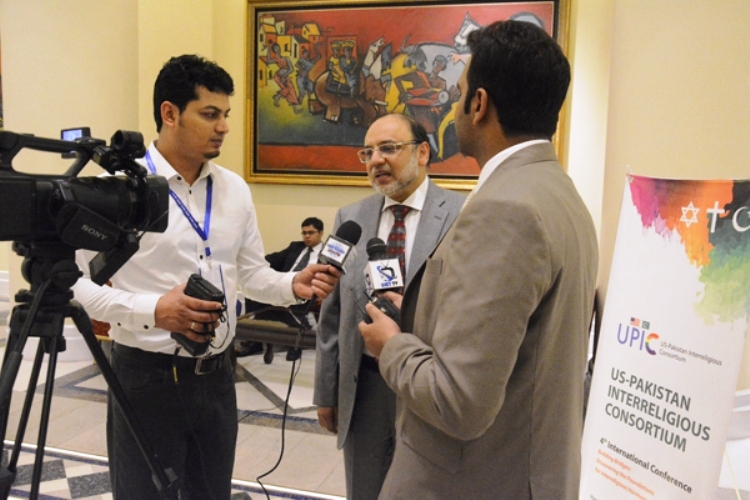 لاہور میں یو ایم ٹی اور امریکی قونصلیٹ کے زیراہتمام بین المذاہب ہم آہنگی کانفرنس