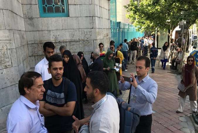 ايران تنتخب؛ اقبال جماهيري ورسمي واسع على صناديق الاقتراع