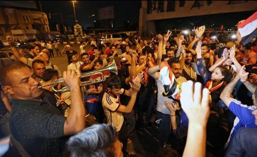 موصل کے شہری واپس آنے کے بعد آزادی کی خوشی منا رہے ہیں