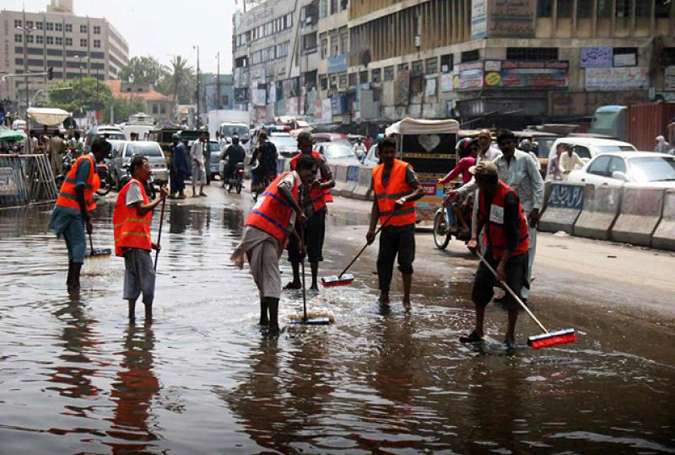 کراچی میں بارشوں کا نیا سسٹم داخل، مختلف علاقوں میں موسلادھار بارش، شہر میں رین ایمرجنسی نافذ