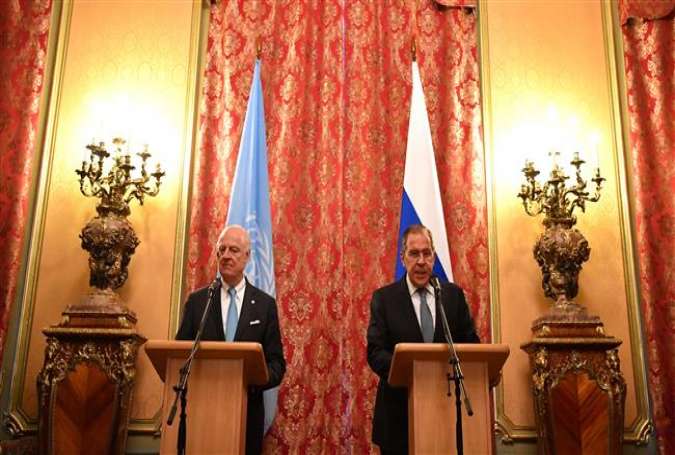 Russian Foreign Minister Sergei Lavrov (R) and UN Special Envoy for Syria Staffan de Mistura attend a press conference in Moscow on April 20, 2018. (AFP photo)