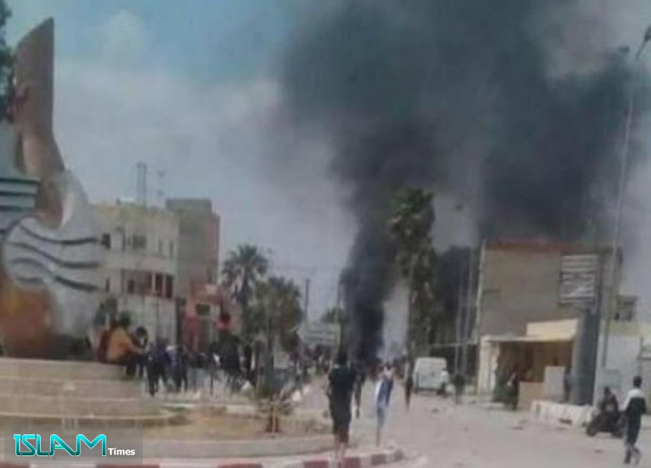 اشتباكات عنيفة بين الأمن ومحتجين جنوب تونس