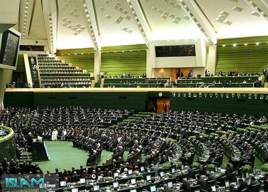 البرلمان الإيراني يدعو إلى التخلي عن اللامبالاة تجاه الكيان الصهيوني