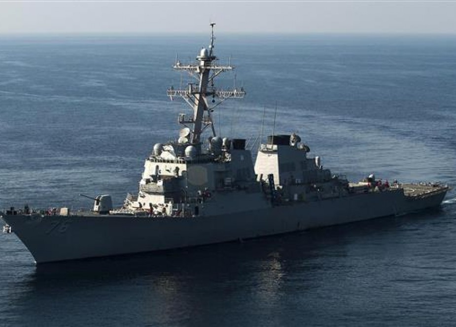 Arleigh Burke-class guided missile destroyer USS Higgins.jpg