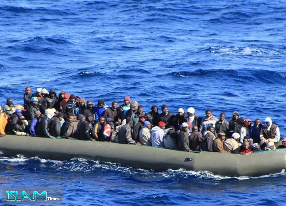 إنقاذ المئات من المهاجرين قبالة السواحل الليبية