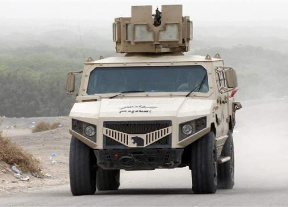 An armored vehicle belonging to pro-Saudi forces arrives in al-Durayhimi district, about nine kilometers south of Hudaydah international airport on June 13, 2018. (Photo by AFP)