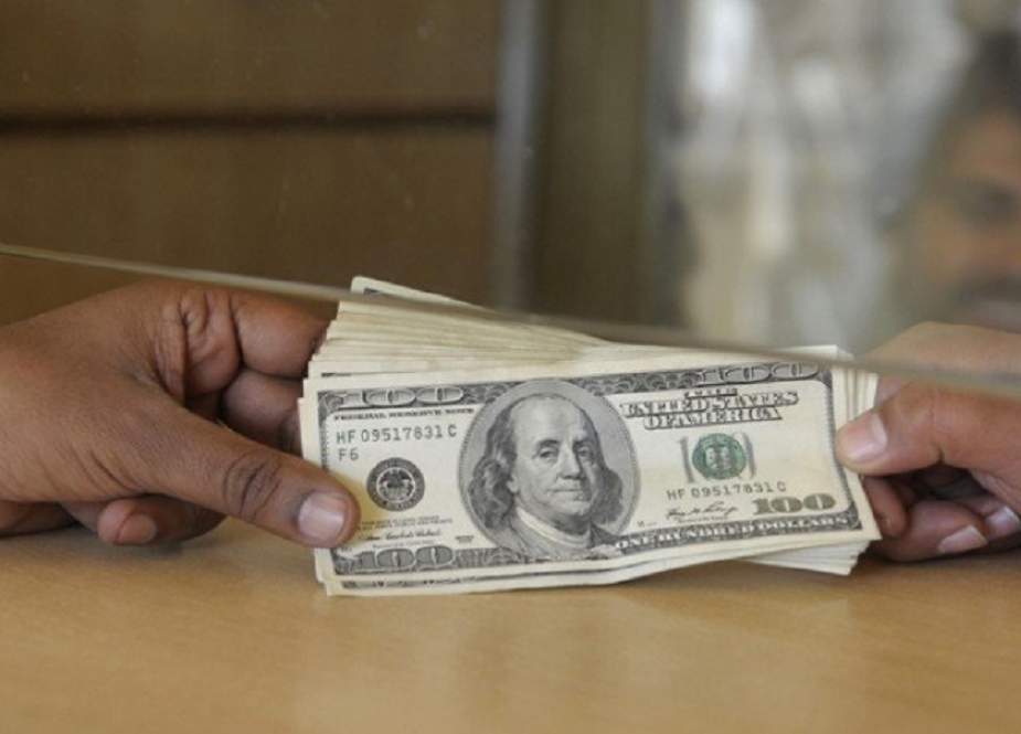 امریکی ڈالر ملکی تاریخ کی بلند ترین سطح 131 روپے پر پہنچ گیا