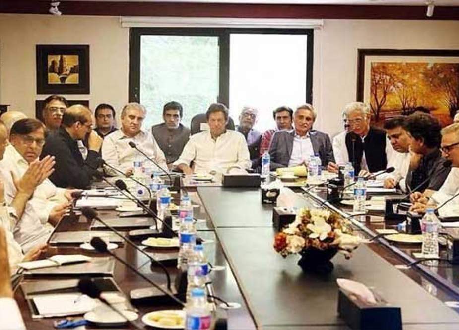 وزیراعظم عمران خان نے 20 رکنی وفاقی کابینہ کی منظوری دے دی، ابھی 21 وزارتوں کا قلمدان پاس رکھینگے