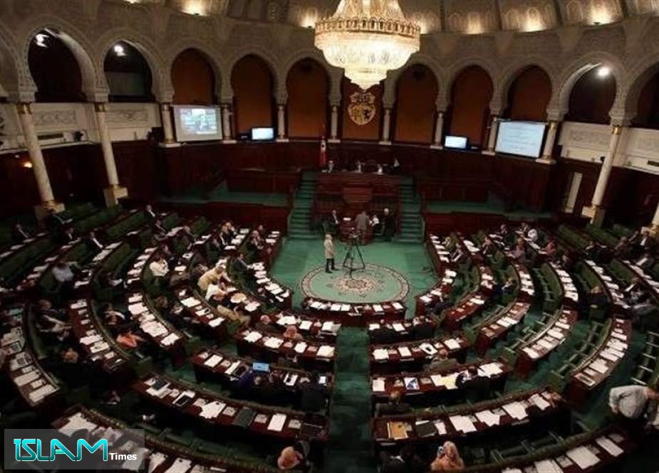 تونس..استقالة 8 نواب من الحزب الحاكم