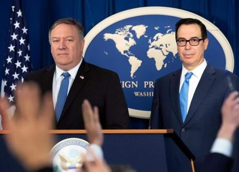 US Secretary of State Mike Pompeo (L) and Treasury Secretary Steven Mnuchin presented details on Iran sanctions during a press conference on November 5.