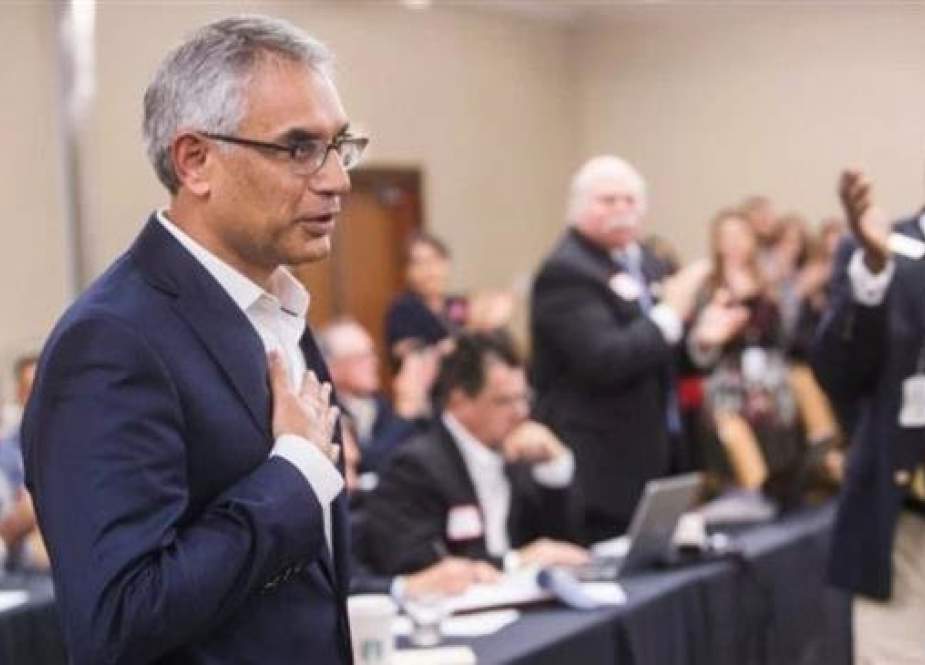 Dr. Shahid Shafi speaks before members of the State Republican Executive Committee on December 1, 2018. (AP photo)