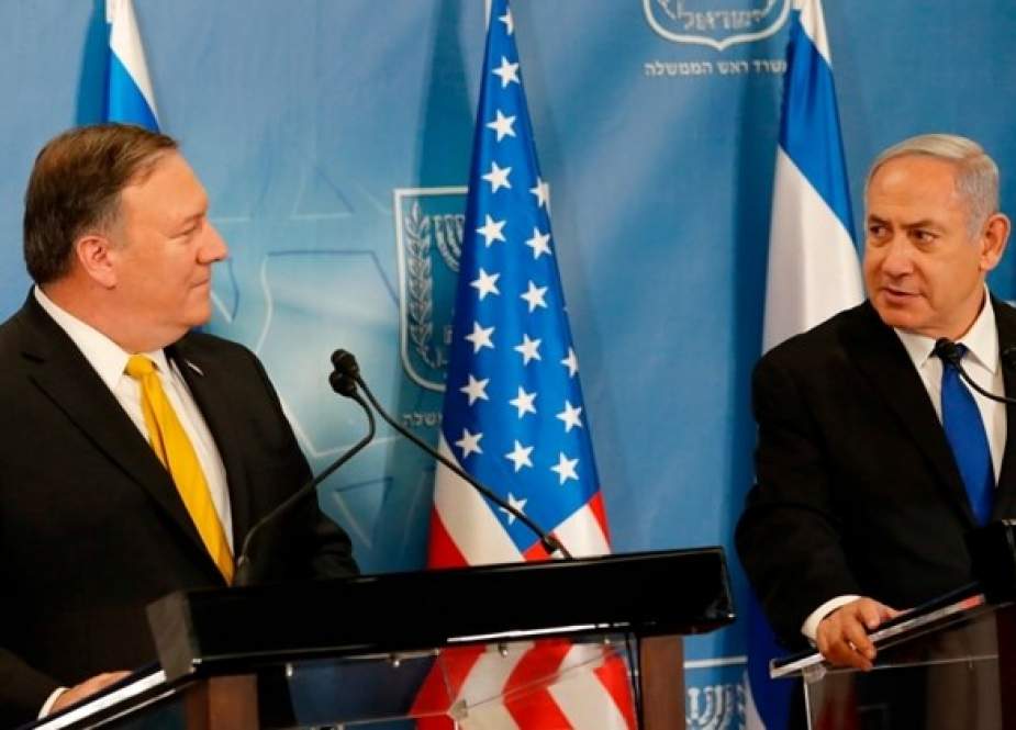 US Secretary of State Mike Pompeo (L) and Israeli Prime Minister Benjamin Netanyahu (R) arrive for a joint press conference at the Ministry of Defense in Tel Aviv on April 29, 2018. (AFP photo)