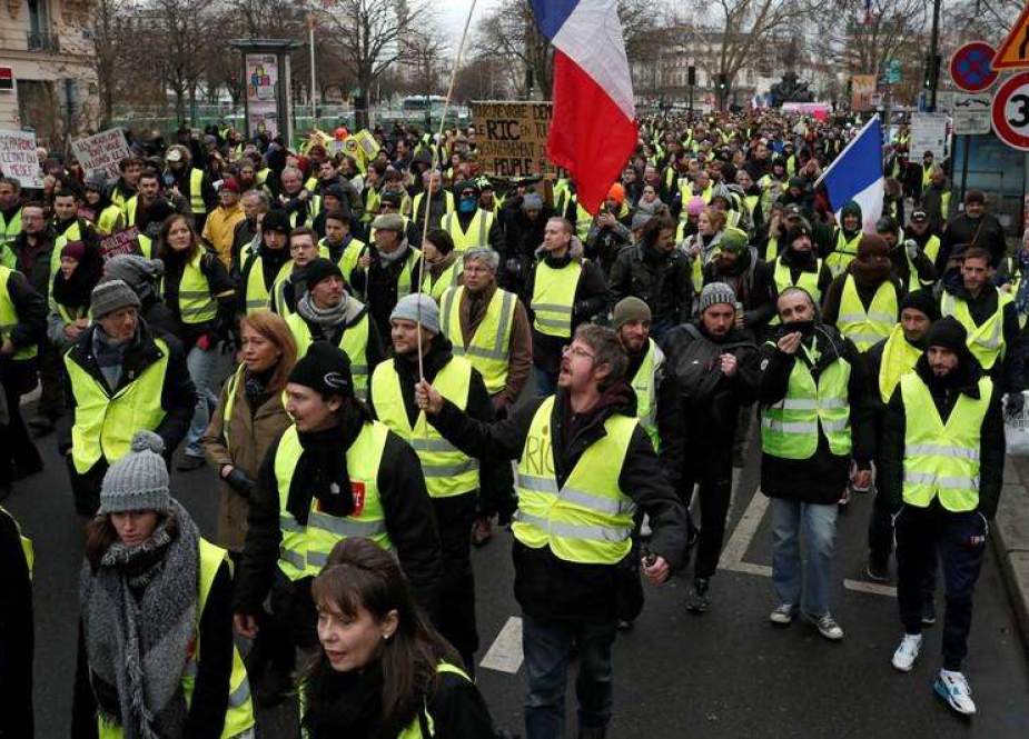 فرانس، پیلی جیکٹ مظاہرین کا احتجاج گیارہویں ہفتے بھی جاری