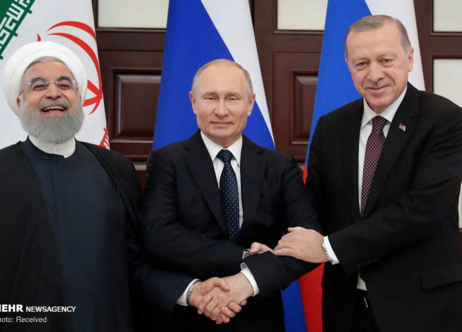 Para kepala negara di KTT Iran-Rusia-Turki ke-4 tentang Suriah di Sochi (Mehr)