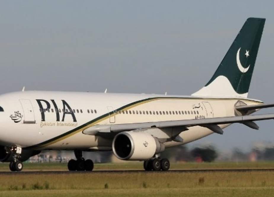 پشاور، قومی ایئرلائن کی پرواز مسافروں کا سامان سعودی عرب میں چھوڑ آئی
