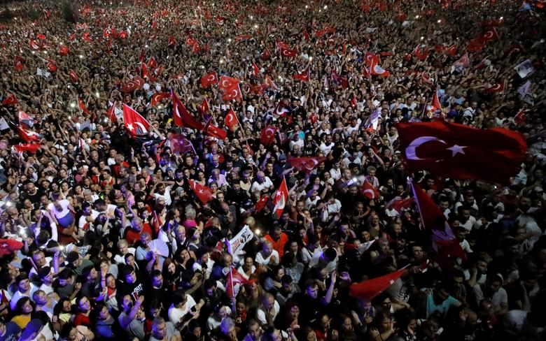 Supporters attend a rally of Ekrem Imamoglu, mayoral candidate of the main opposition Republican People's Party (CHP), in Beylikduzu district, in Istanbul, June 23. On Sunday and in the early hours Monday, tens of thousands of Imamoglu supporters celebra