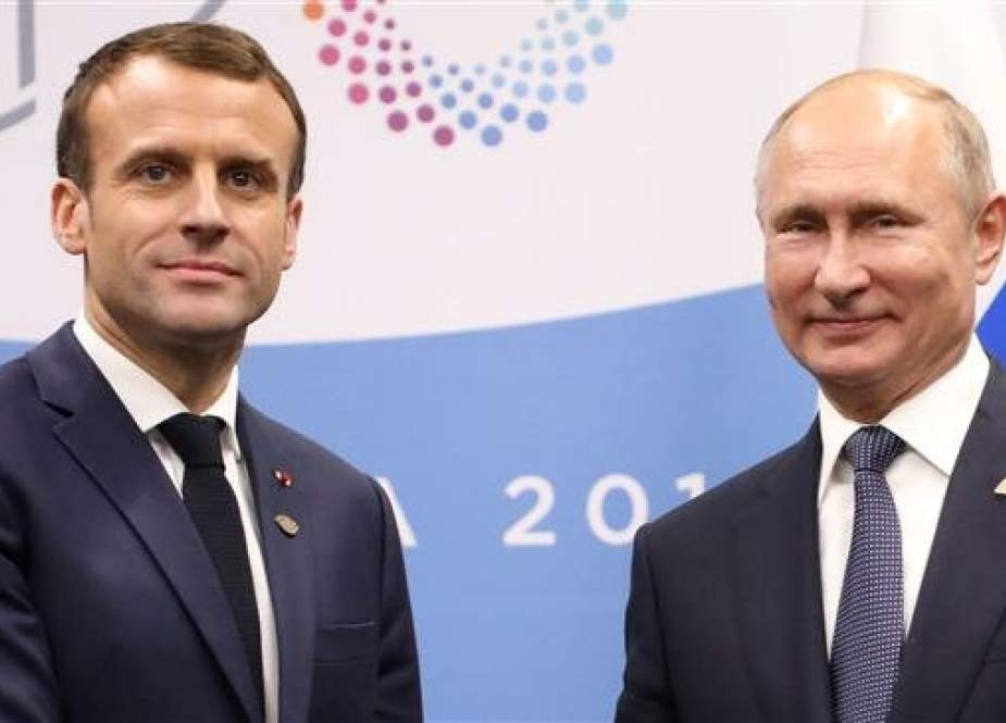 French President Emmanuel Macron  and his Russian counterpart Vladimir Putin on G20 summit in Buenos Aires, Argentina.jpg
