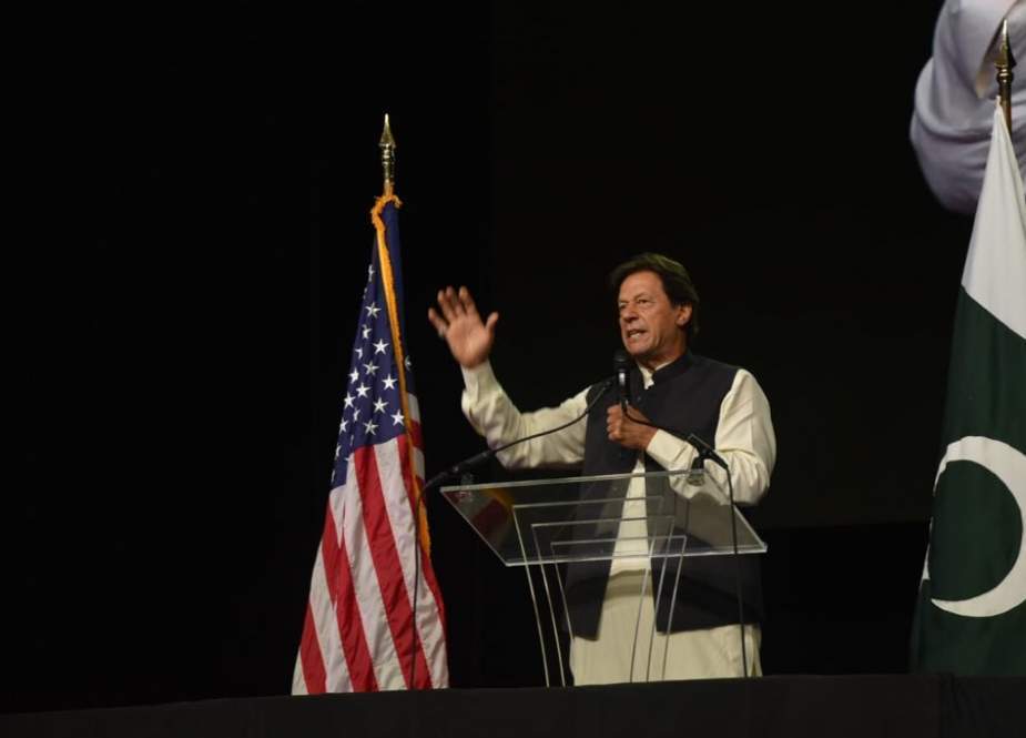 ٹرمپ کے سامنے پاکستانی قوم کو شرمندہ نہیں ہونے دونگا، عمران خان کا امریکہ میں جلسہ عام سے خطاب
