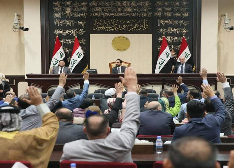 پارلمان عراق به کناره گیری نخست وزیر رای داد