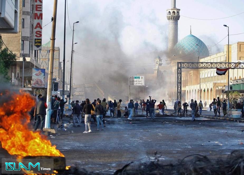 تظاهرات عراقية مطالبة بالاصلاح ومنددة بالتآمر