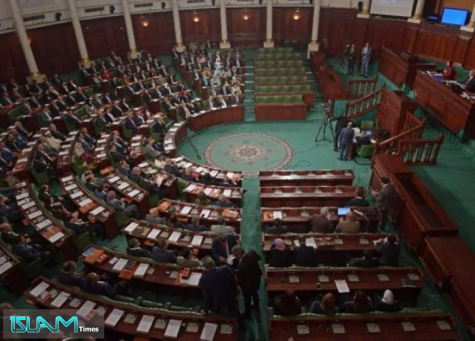 Tunisian Parliament Examines Military Intervention in Libya