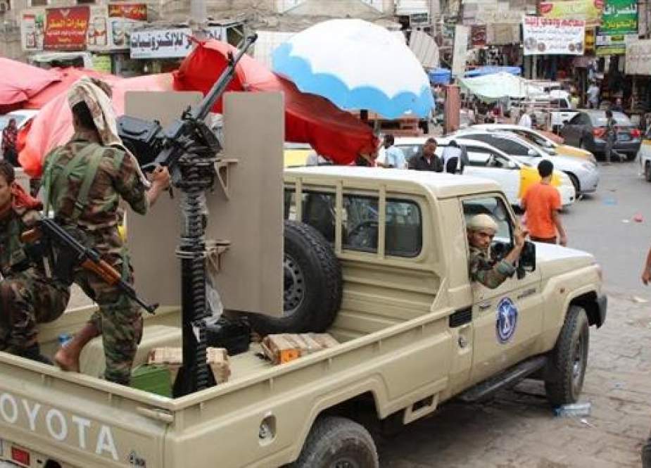 UAE-backed militants patrol in Aden, Yemen.jpg