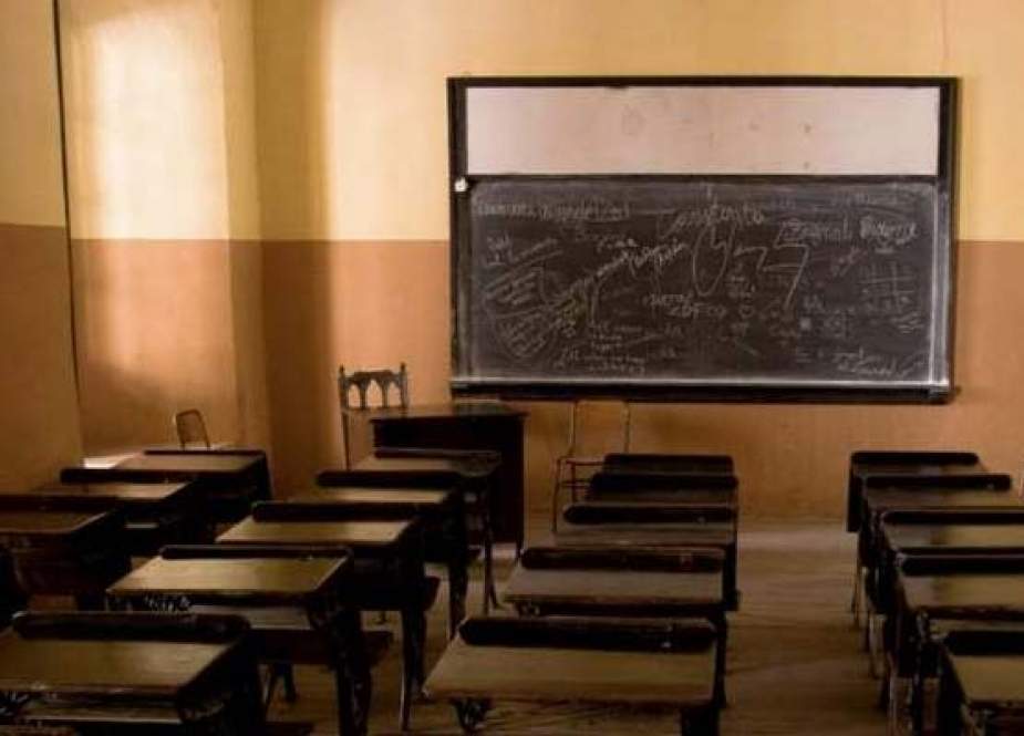 پشاور، پابندی کیخلاف ورزی پر دو سرکاری سکولوں کے ہیڈ ماسٹرز معطل