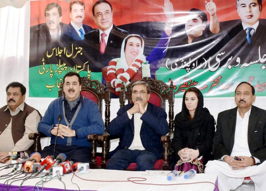  سلیکٹڈ وزیراعظم عمران احمد نیازی کے اقتدار کے سورج کو گرہن لگنا شروع ہو چکا ہے، مخدوم احمد محمود