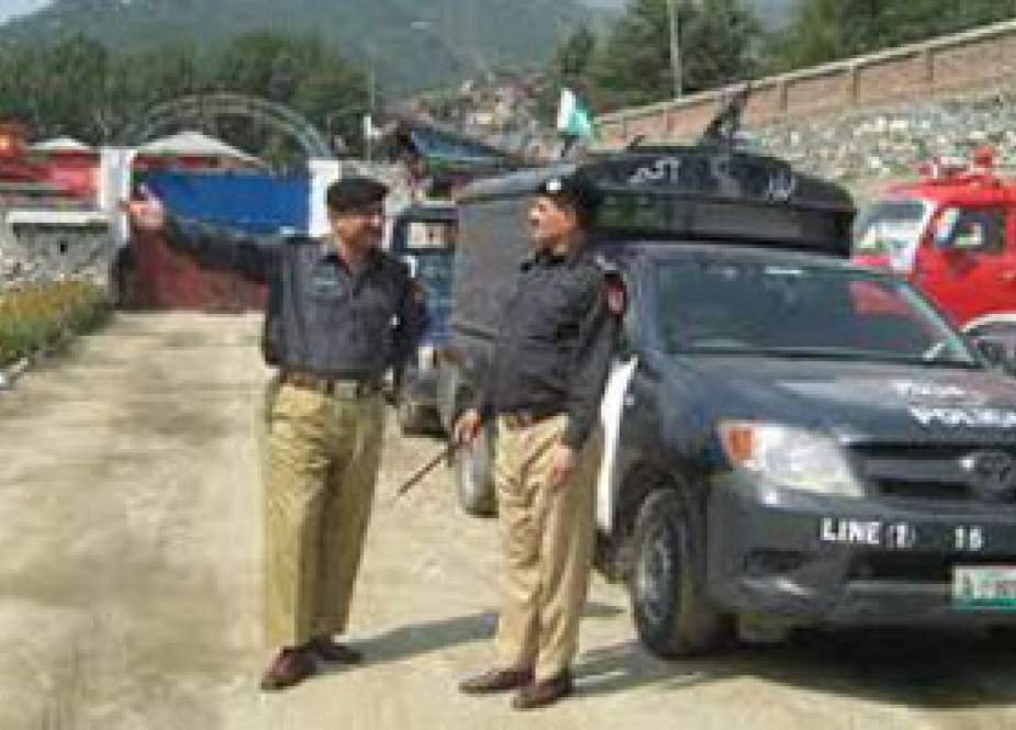 پشاور پولیس نے بلٹ پروف جیکٹس کا استعمال ترک کردیا