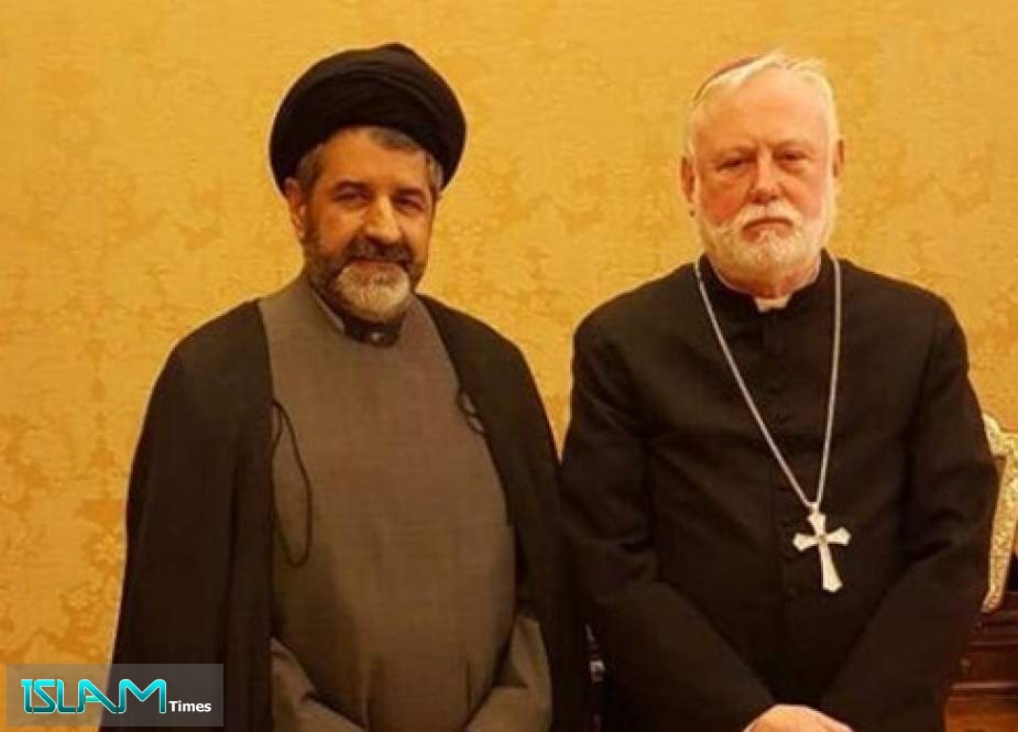 وزير خارجية الفاتيكان يقر بالدور الإيراني البارز في لبنان