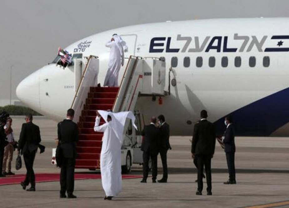 فرود هواپیمای صهیونیستها در امارات سریال خیانت و ننگ است