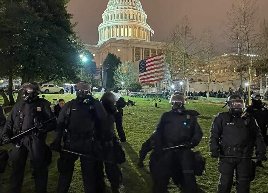 Tensions subside in DC after protesters stormed US Capitol, clashed with police.jpg
