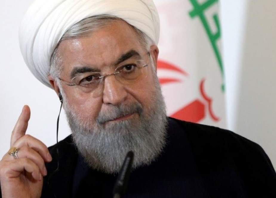 الرئيس روحاني: أميرکا ستضطر إلى التخلي عن العقوبات الجائرة