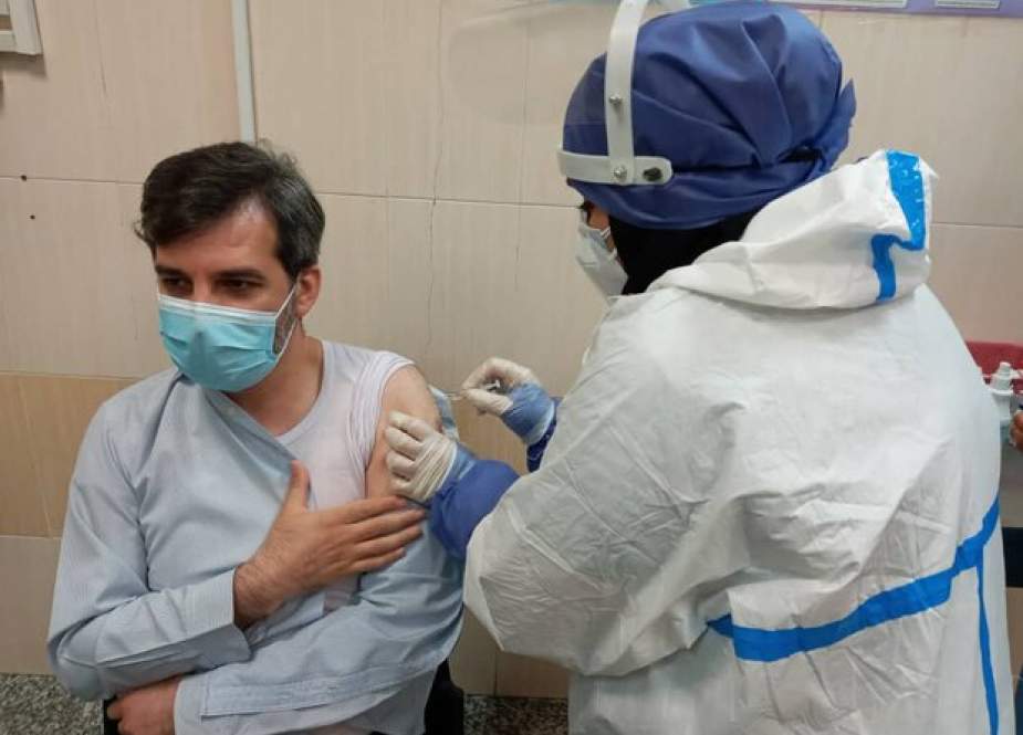 إيران تبدأ التطعيم العام في أواخر يونيو المقبل